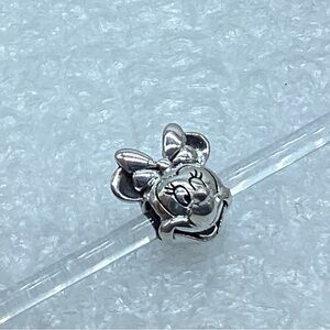 Pandora Disney Minnie Mouse Portrait Charm S925 ALE D26-9